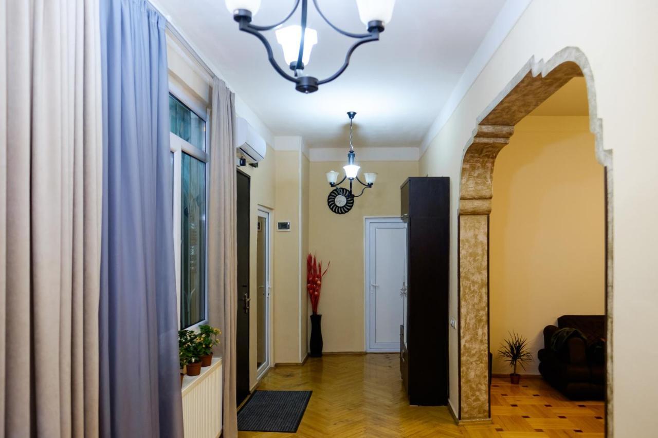 Apartment Rome Tbilisi ภายนอก รูปภาพ