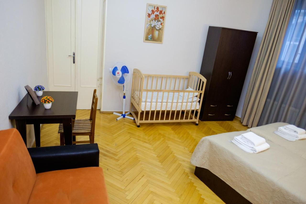 Apartment Rome Tbilisi ภายนอก รูปภาพ